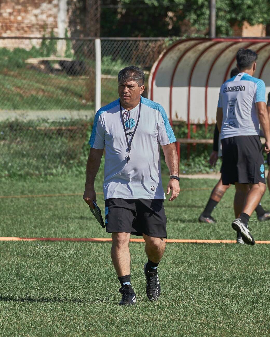 Roberto Torres, DT. Foto (@GuairenaClub)