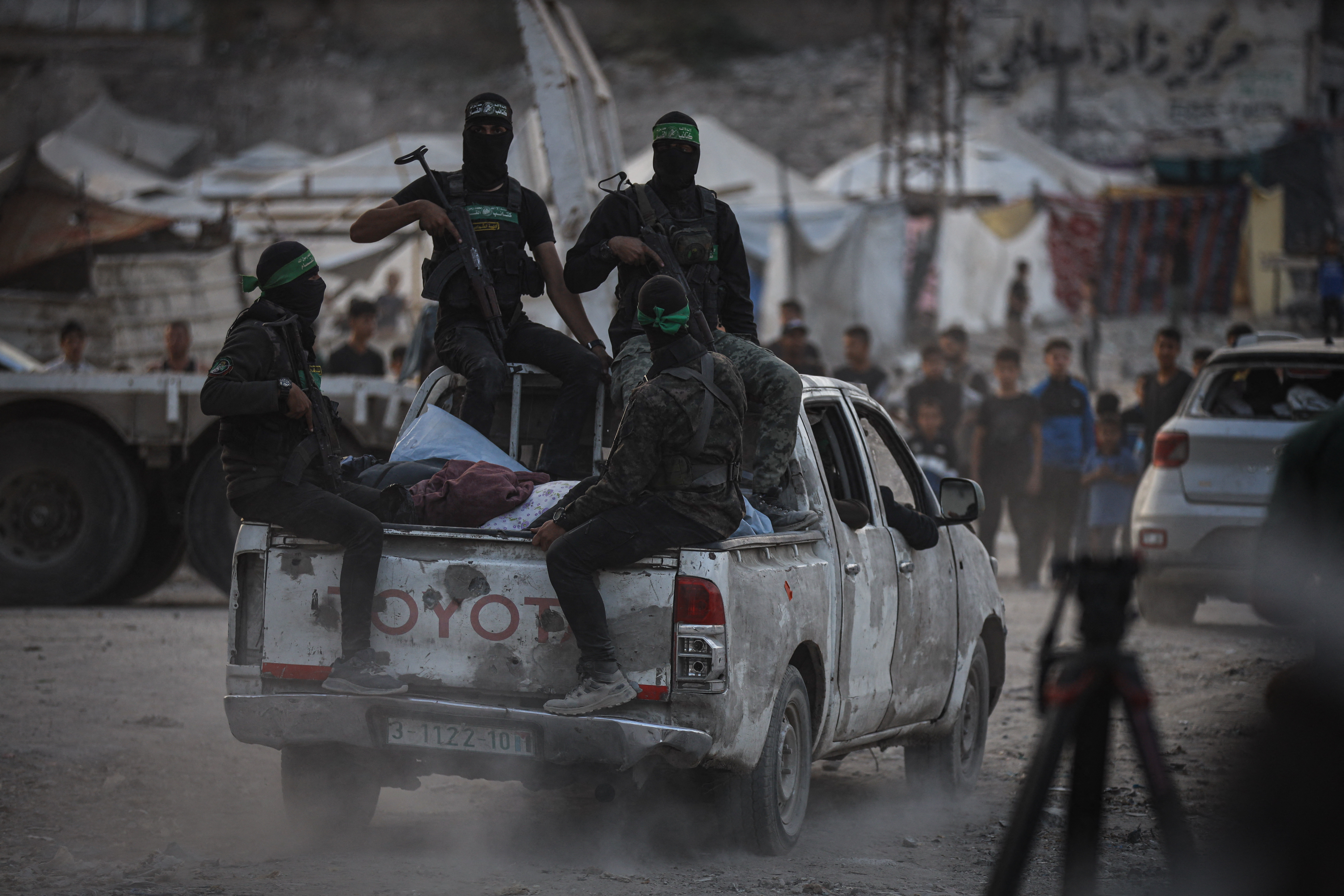 Brigada Qassam del grupo islamista palestino Hamás recorre un barrio de Gaza. (archivo)
