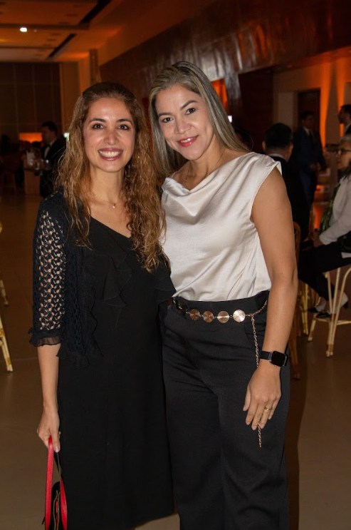 Nadia García y Cynthia Arredondo.