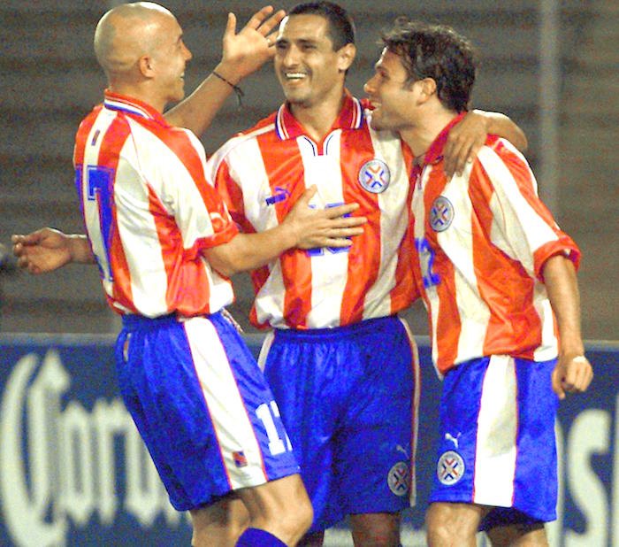 Silvio en un festejo albirrojo junto a Guido Alvarenga y Julio González Ferreira.
