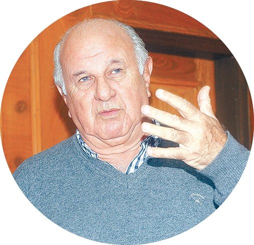 Óscar Denis es también un importante ganadero de la zona.