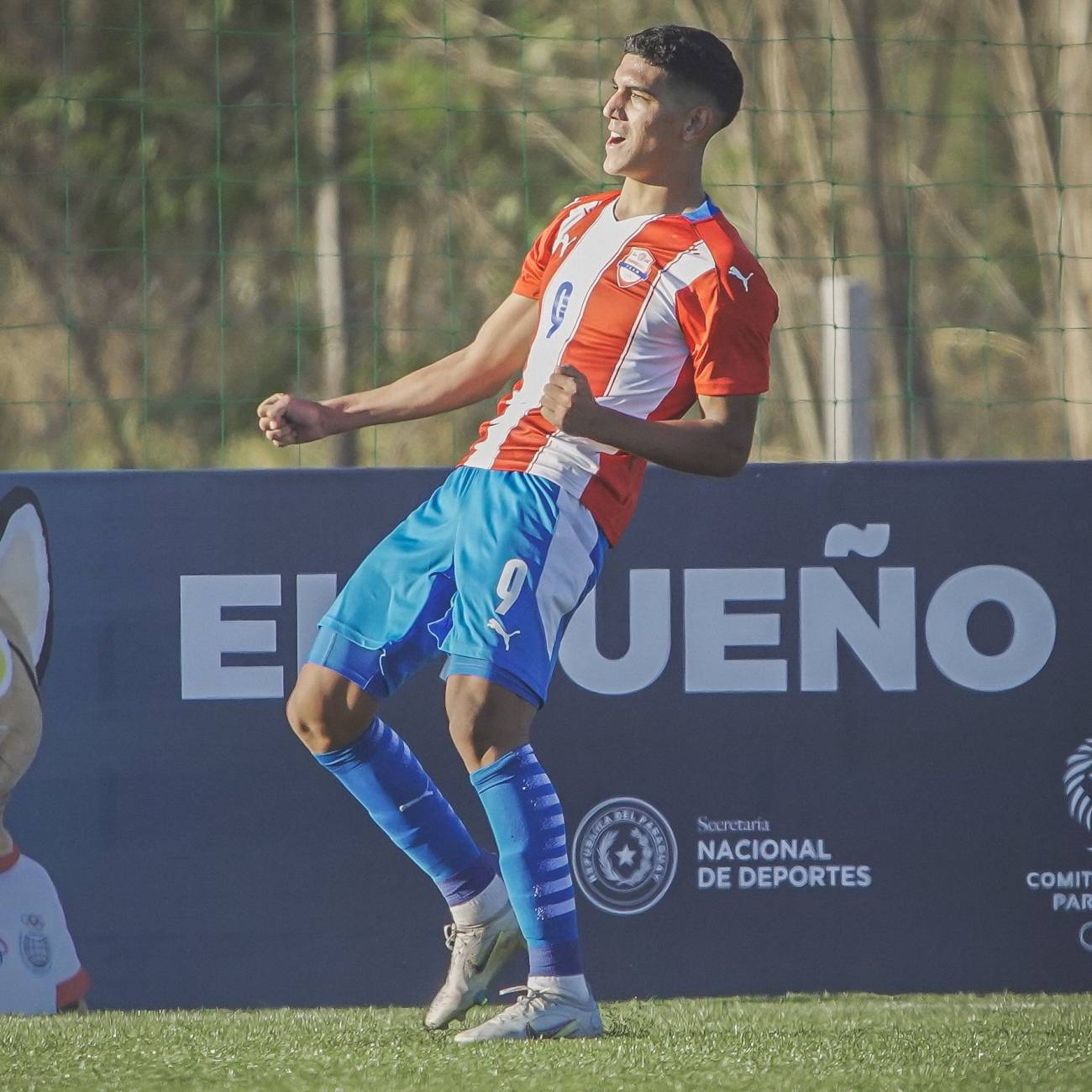 Wlk he'i que su sueño es debutar en la primera de la "O" y jugar un mundial de mayores con la Albirroja. Foto: APF