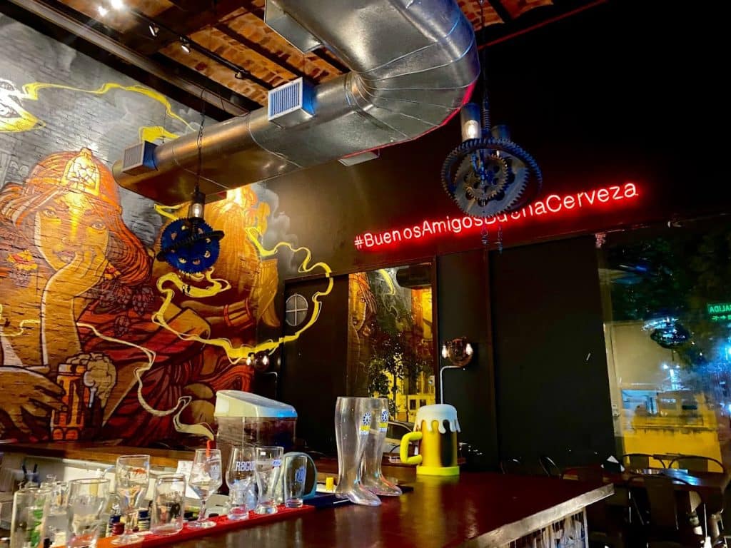Simón Dice, Cervecería Artesanal