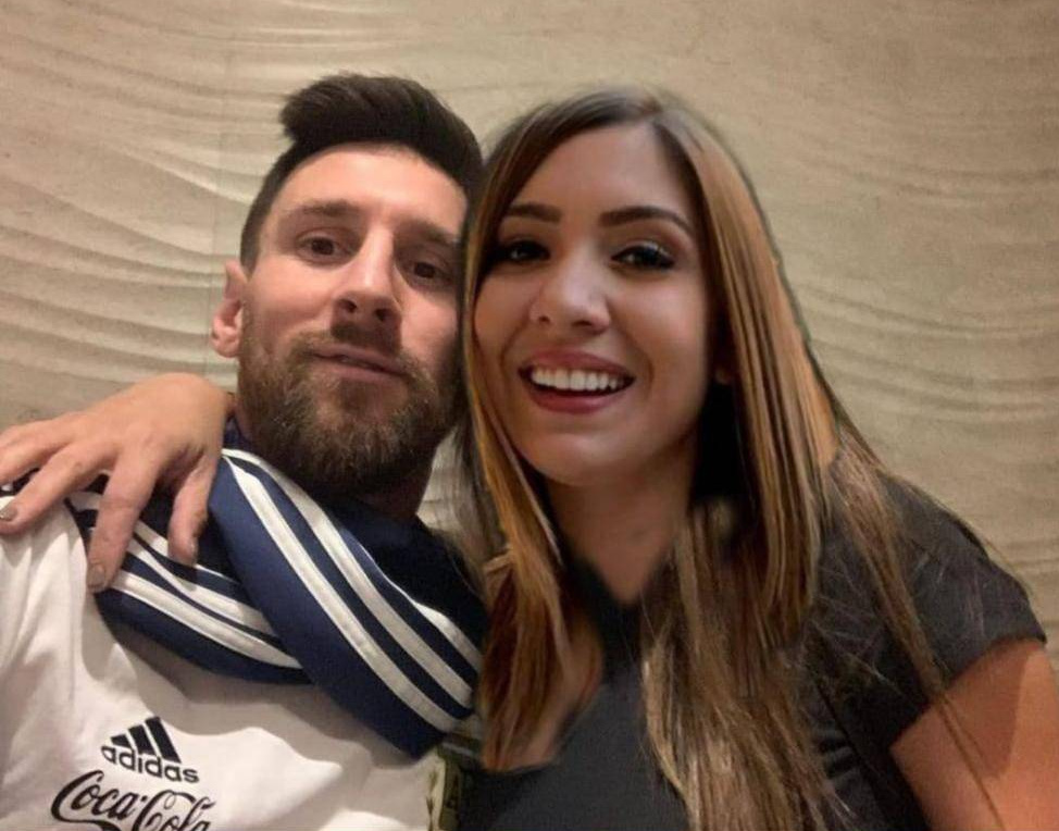 La conductora de Tv y una de sus fotos montadas junto a su ídolo. (FOTO: @solangeencina)