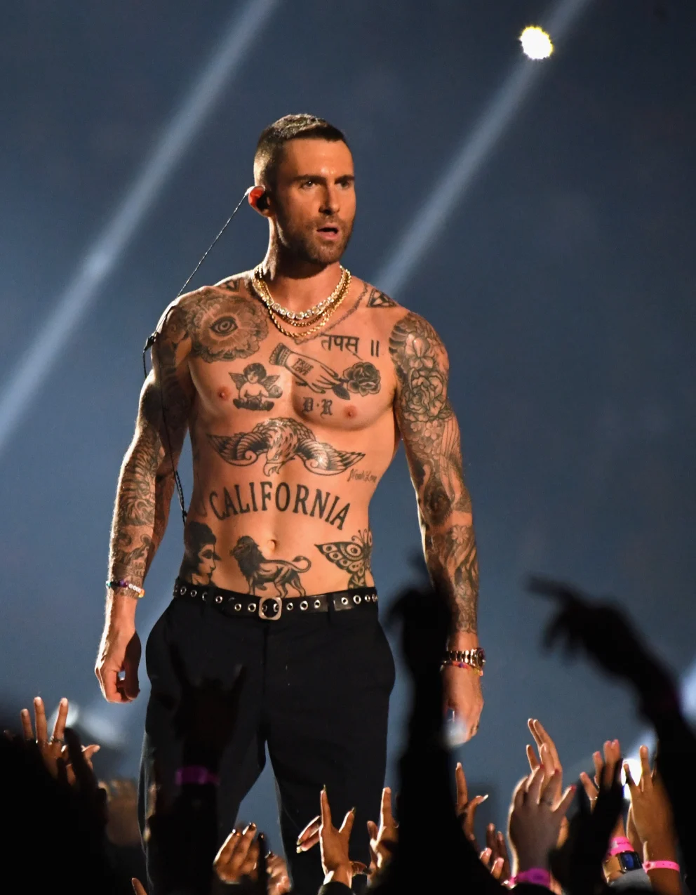 Adam Levine, líder de Maroon 5, acusado de haberle puesto los cuernos a su doña con la tiktoker. (FOTO: bild.de)