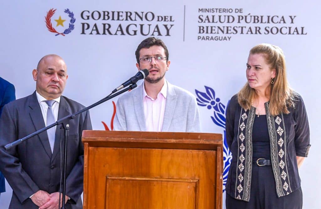 "Los funcionarios deben empoderarse de los servicios y comprender que somos servidores públicos con el deber de brindar atención empática y de calidad", Saúl Recalde, viceministro de AtencióN integral a la Salud.