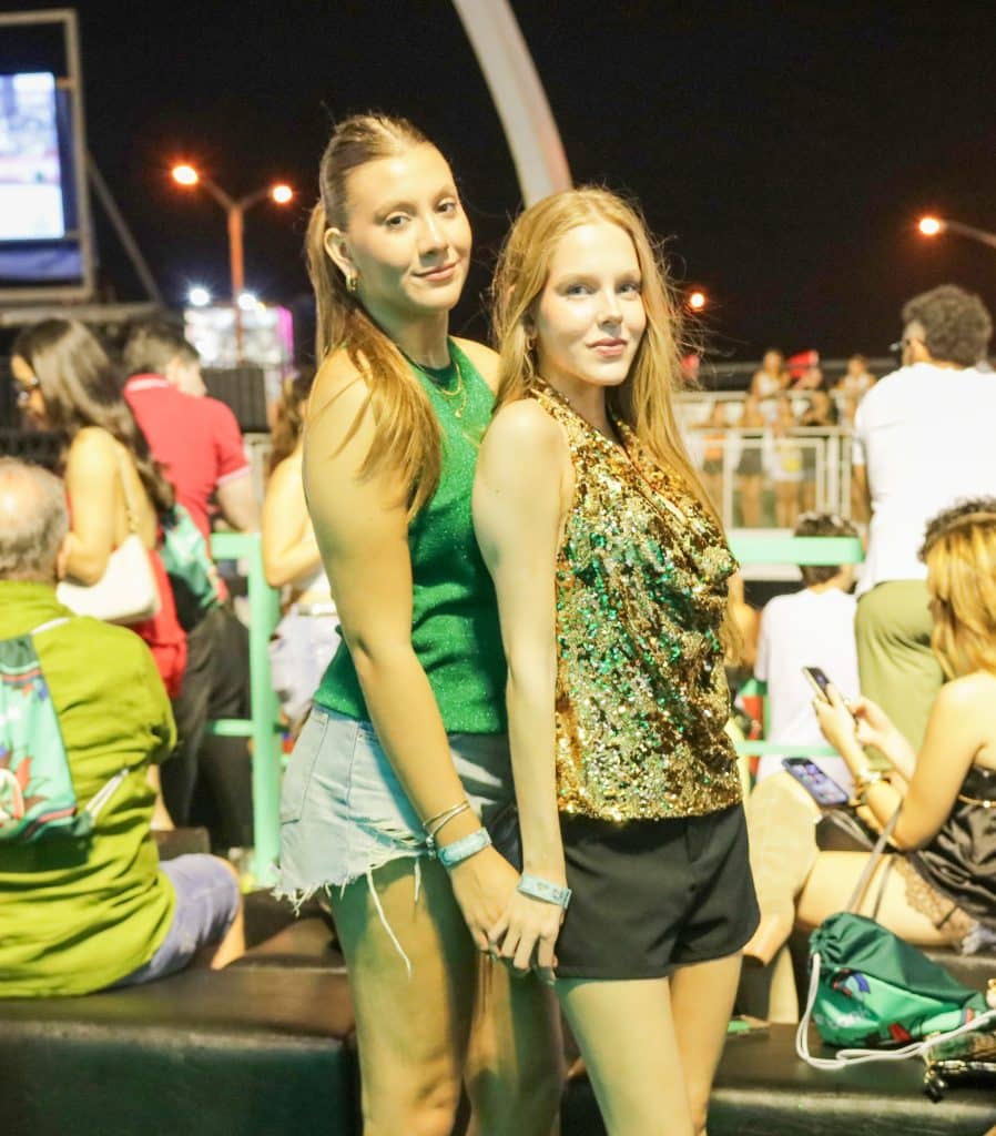 Agustina Lichi y Mía Céspedes.