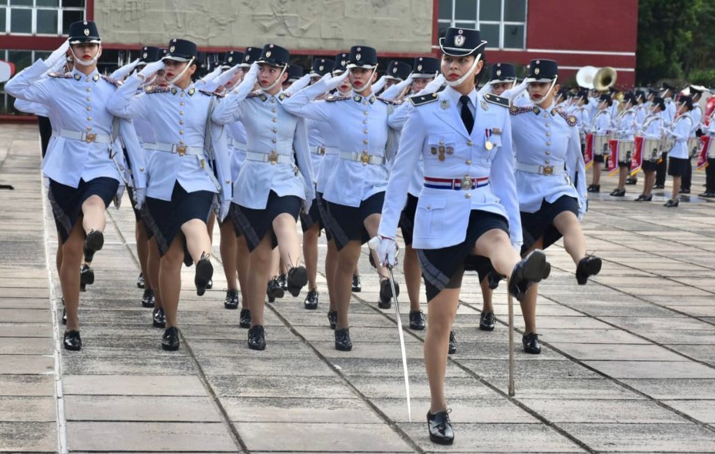 Presencia femenina en las filas de la Policía Nacional