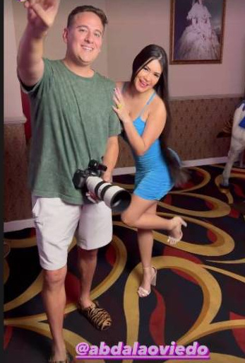 Laurys trabajó con Abdala Oviedo, fotógrafo paraguayo famoso por fotografiar a Nadia Ferreira. (Captura de pantalla).