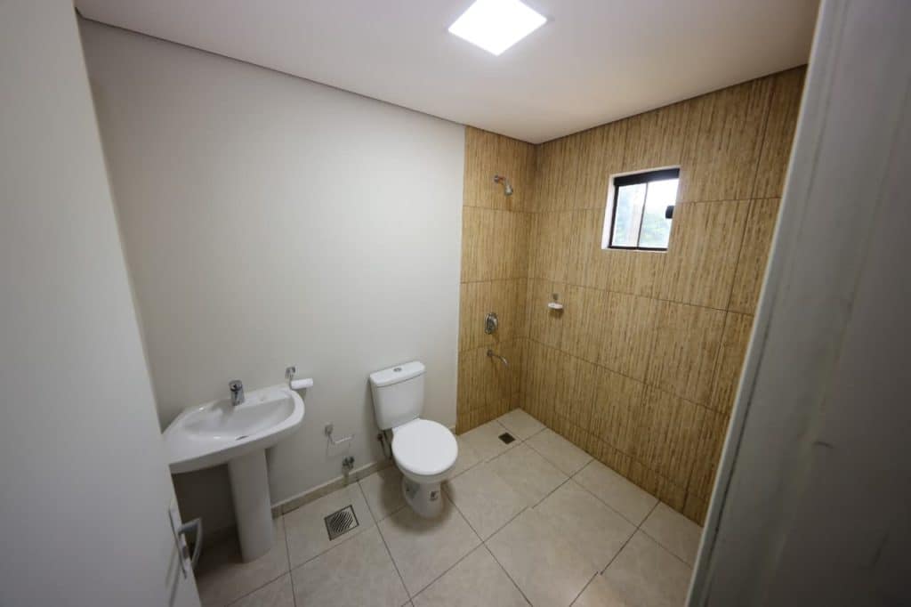 El proyecto está destinado a familias que deseen realizar mejoras concretas a su vivienda,tales como: construcción de un sanitario.
