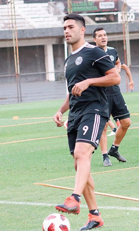 Brian Montenegro, delantero.