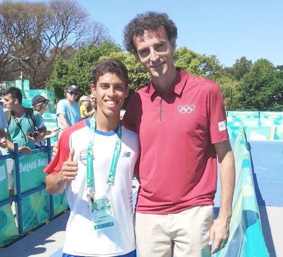 “Mi papá me dijo que no tenía altura para el básquet”, contó Gonzalo como anécdota.