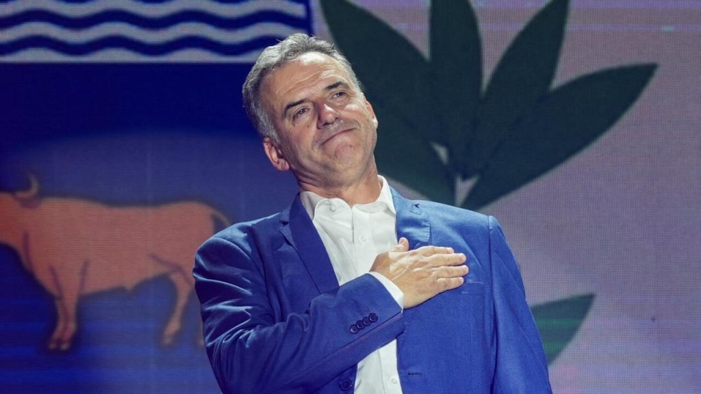 Orsi explicó que la propuesta contemplanegociar con Paraguay y Argentina,ya que parte del trazado debe cruzar territorio argentino para llegar al país vecino.