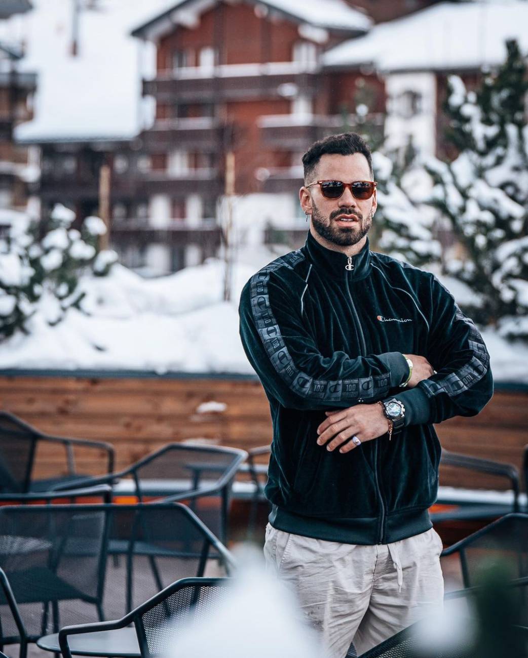 Renato Prono con el impresionante paisaje de los Alpes de fondo. @renatoprono