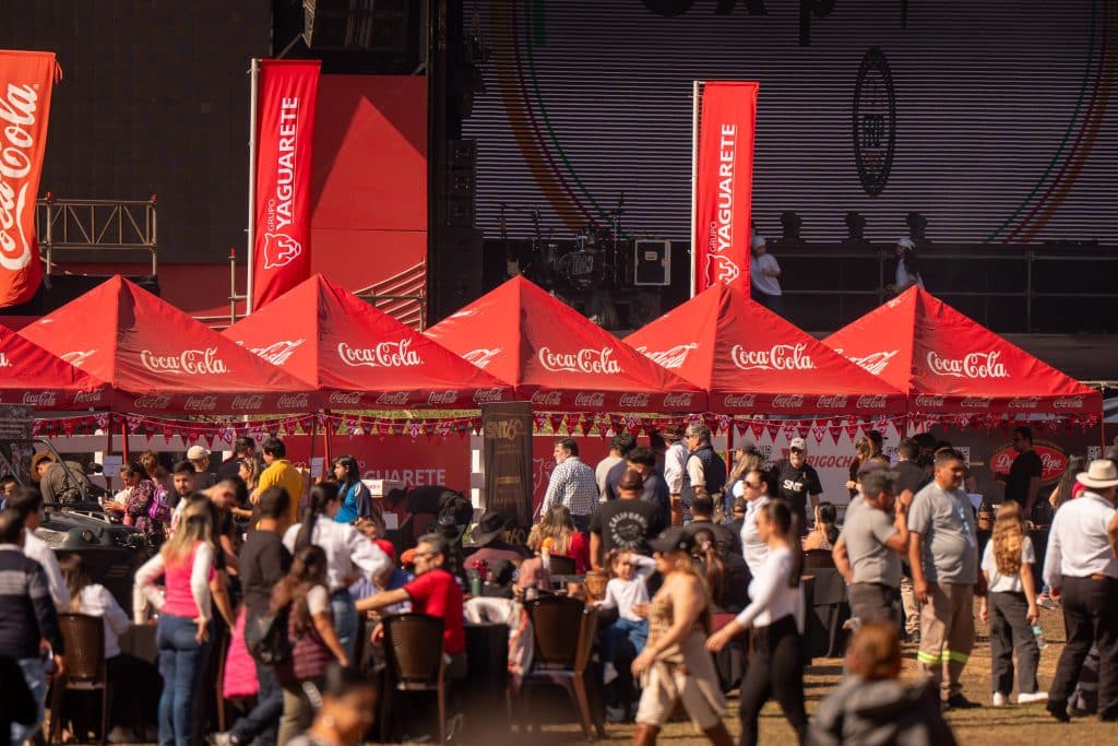 Público en la degustación de la Expo Asador 2025.