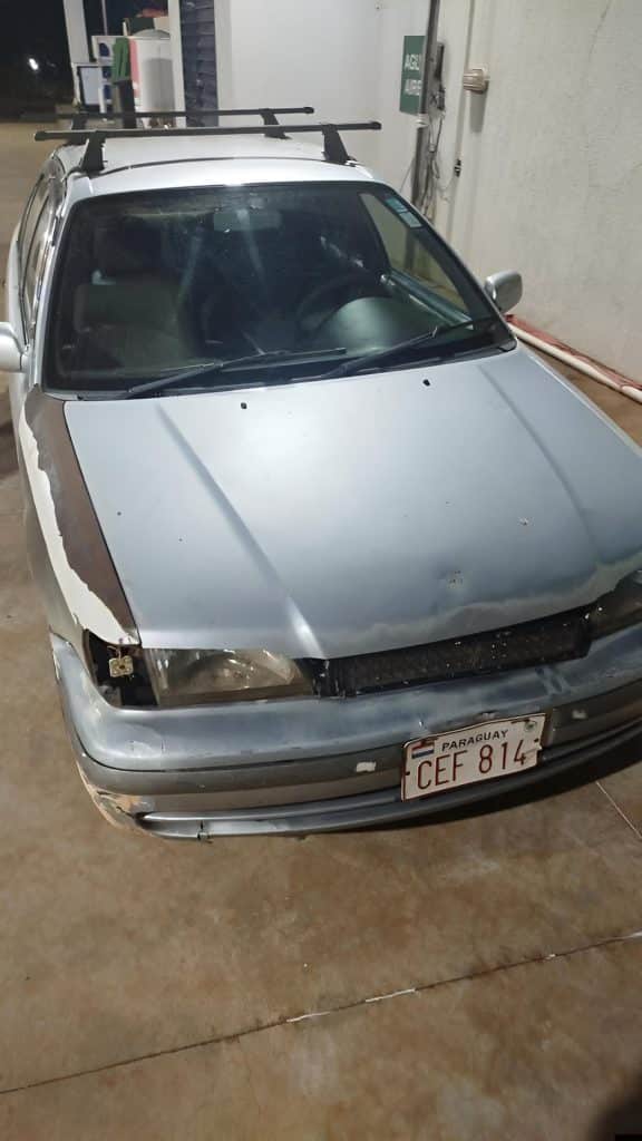 El auto del agresor fue hallado abandonado minutos después del ataque.