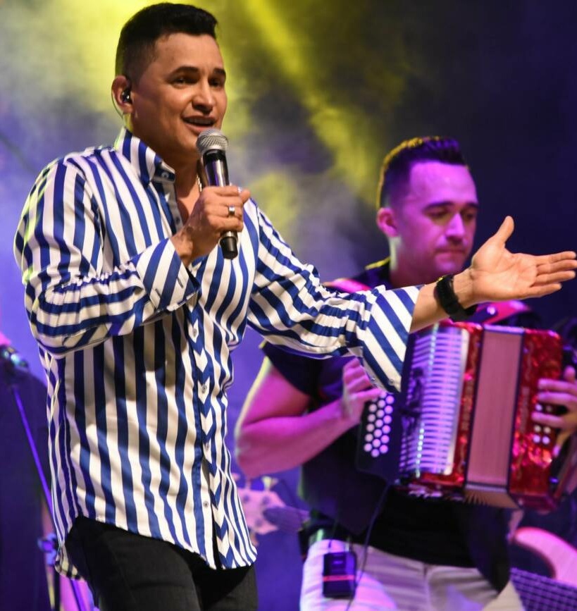 Jorge Celedón quiere regalarle un celular a fan de Bad Bunny. (Foto: vallenatoalcien.com)