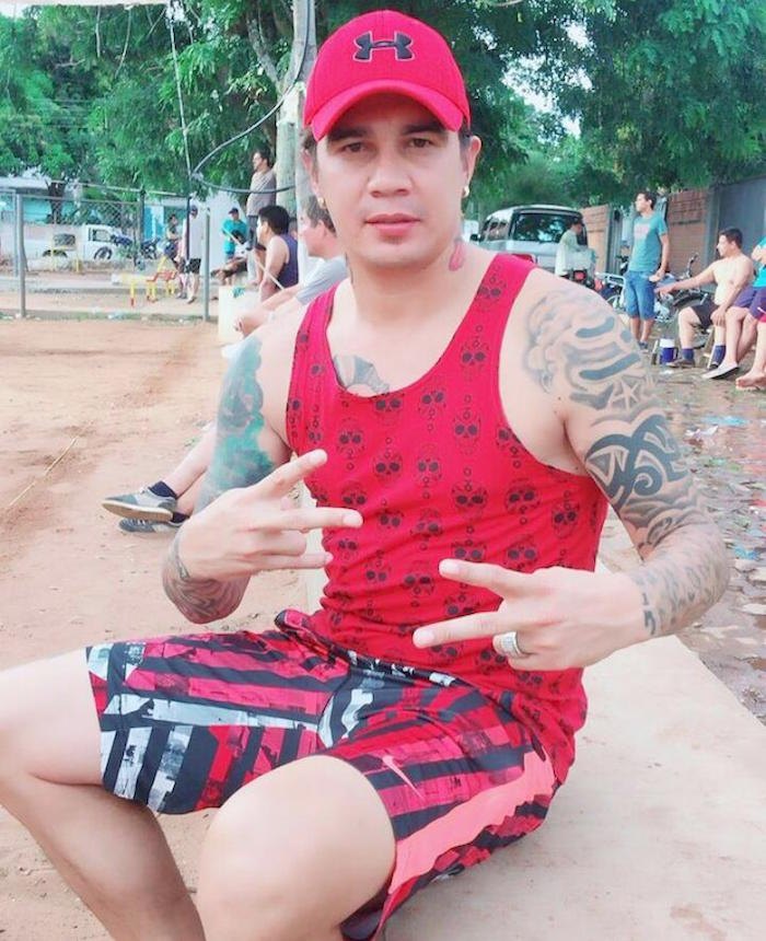 Foto actual de Lazaga disfrutando de un partido de piquiboli,