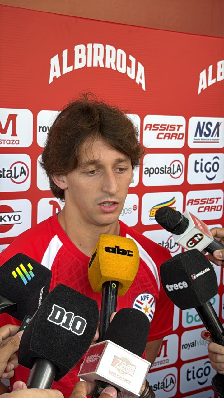 Matías Galarza habló en zona mixta previo al entrenamiento. Foto: Marcelo Lopez/Trece