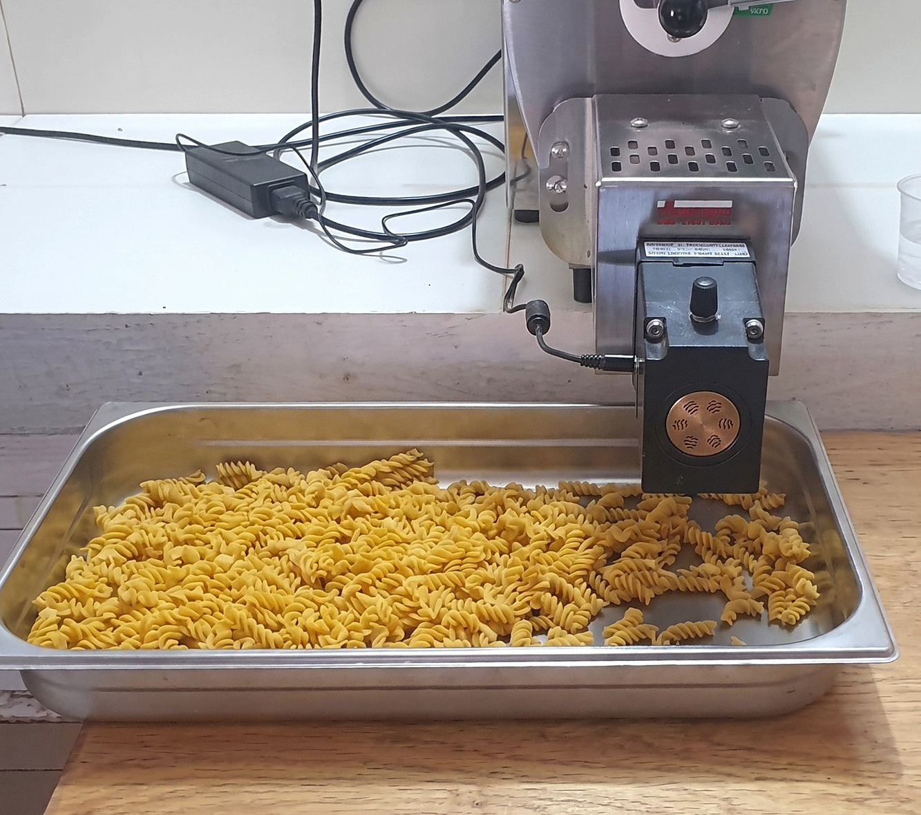 Fideos recién elaborados a partir de excedentes agrícolas.