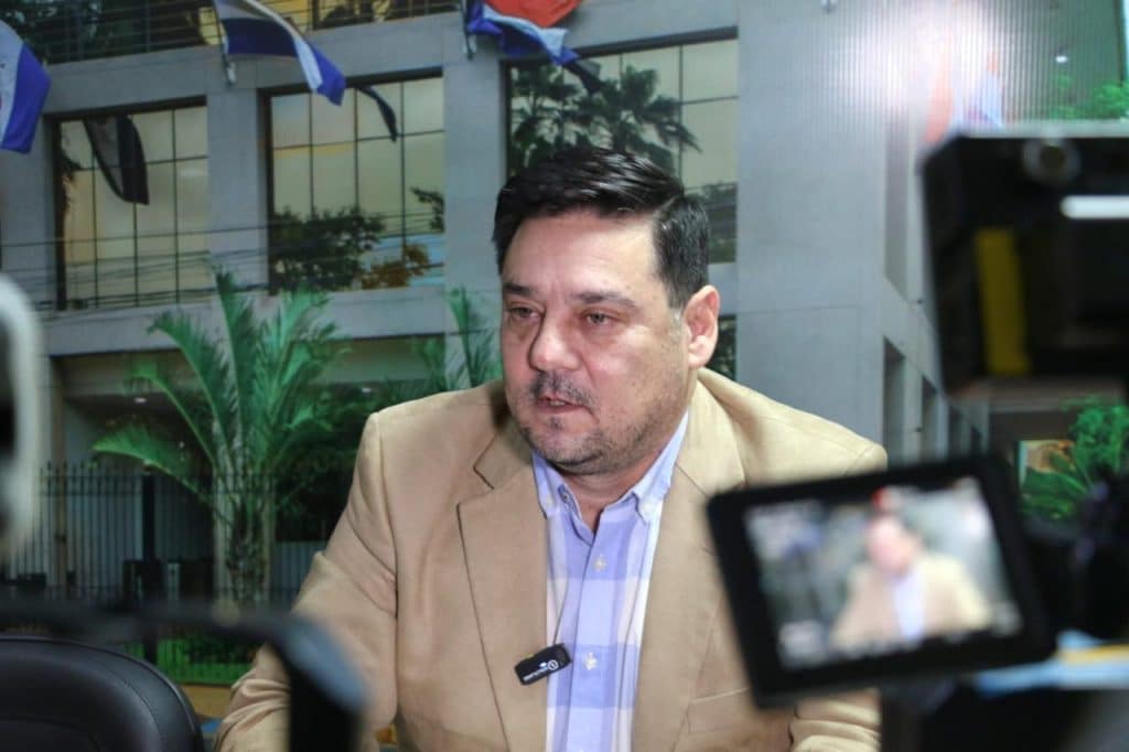 La propuesta fue presentada por el senador nacional Salyn Buzarquis.