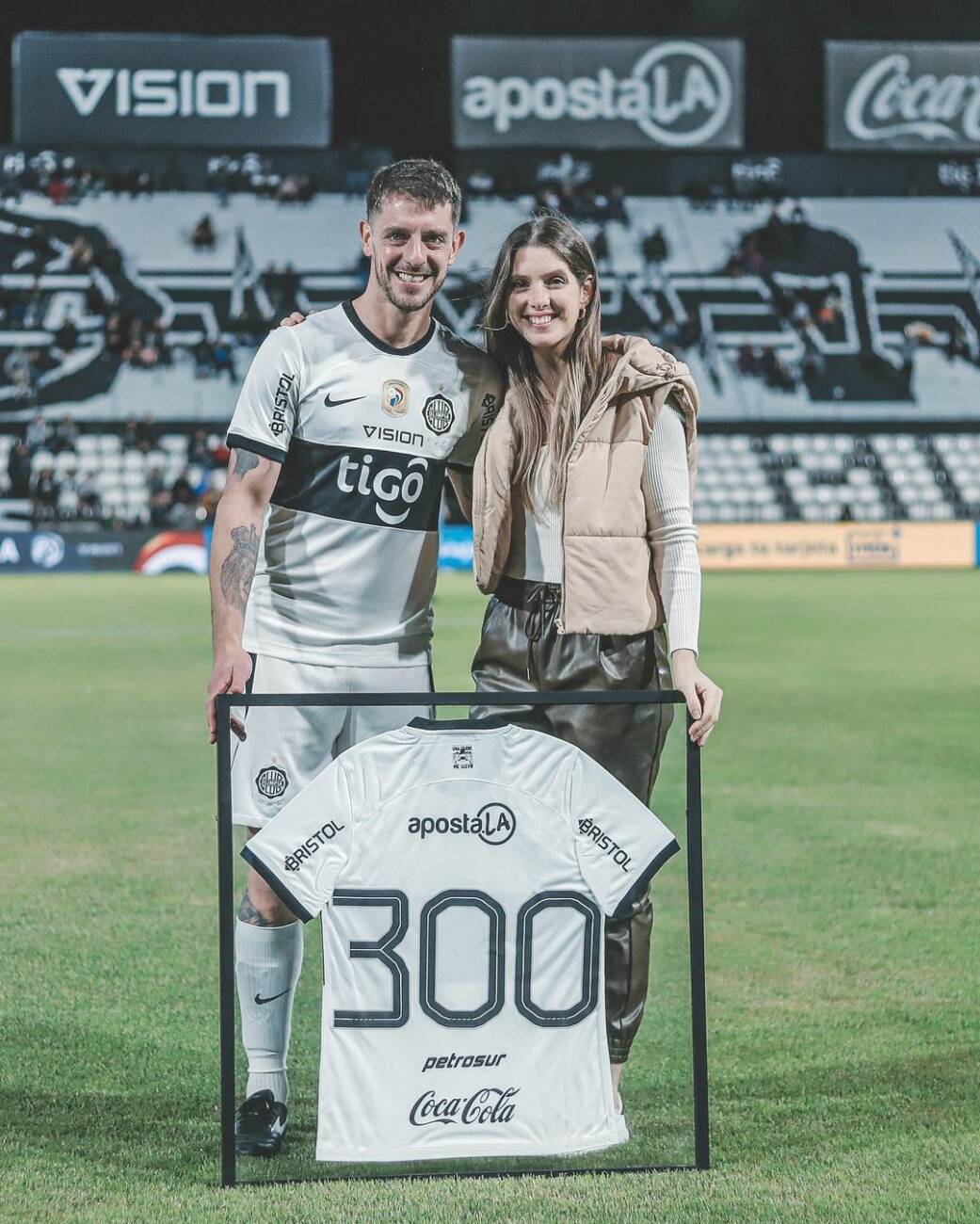 Alejandro Silva junto a su doña, Anita Manzini. (Foto: @anitamanzini)
