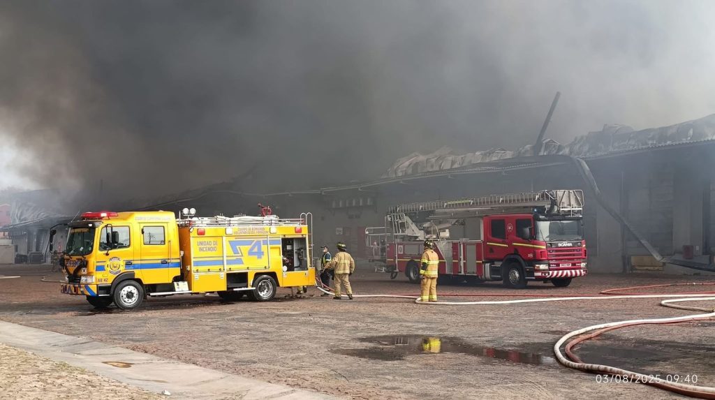 Bomberos Voluntarios trabajaron arduamente. Foto: Cuarta Compañía de Bomberos Voluntarios - Luque.
