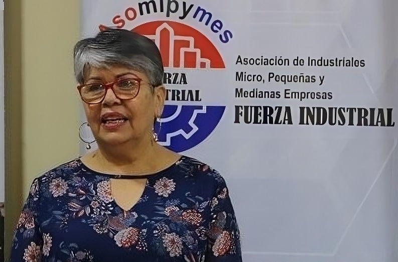 Guillermina Coronel de Imlanch, miembro del consejo directivo de la Asomipymes.