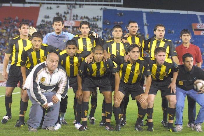 Equipo de Guaraní del 2003. ¿Los ubicás a todos?