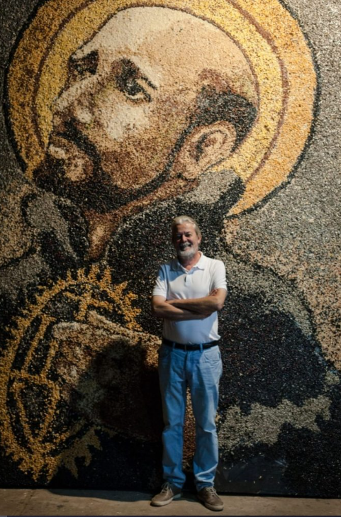 Koki Ruíz, creador de los recordados retablos- Foto Municipalida de Asunción