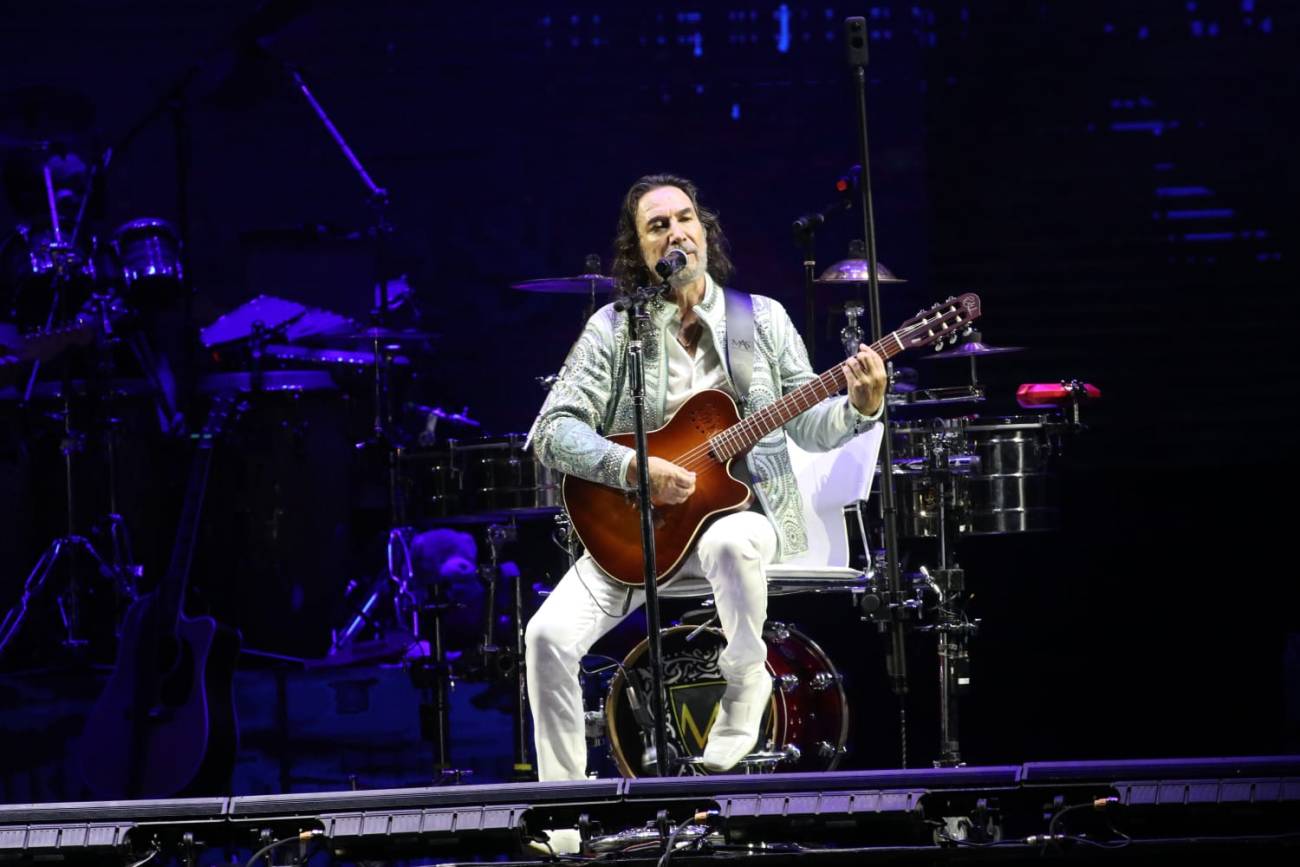 La calidad vocal de Marco Antonio se mantiene intacta. "A mis 44 años...", dijo bromeando. Cristóbal Núñez/Crónica/NaciónMedia