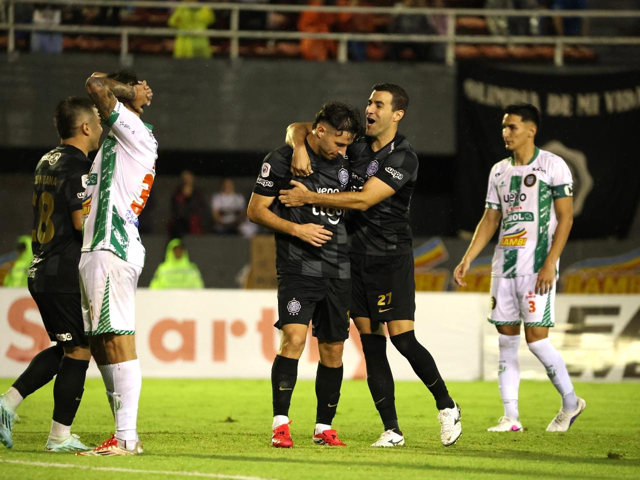 Olimpia triunfa ante Rubio Ñu y lidera el Apertura con comodidad. Foto: APF