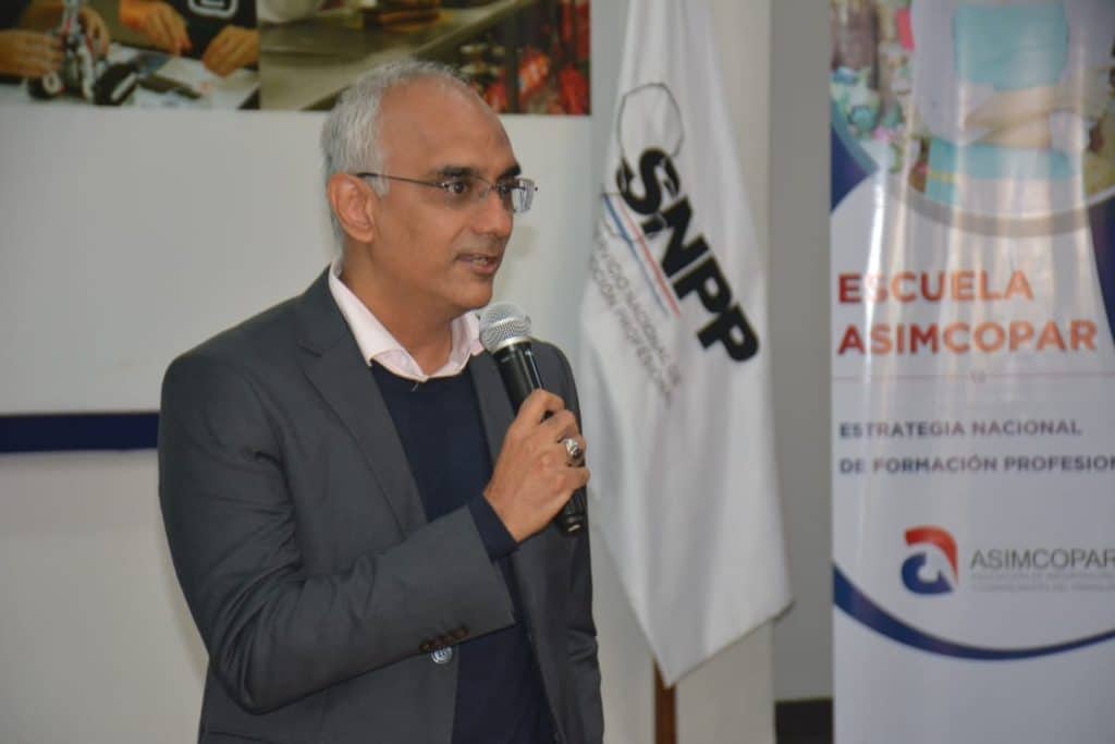 Umesh Chandiramani, presidente de la Asociación de Importadores y Comerciantes del Paraguay (Asimcopar) explicó que artículos navideños serían más accesibles que el año anterior.