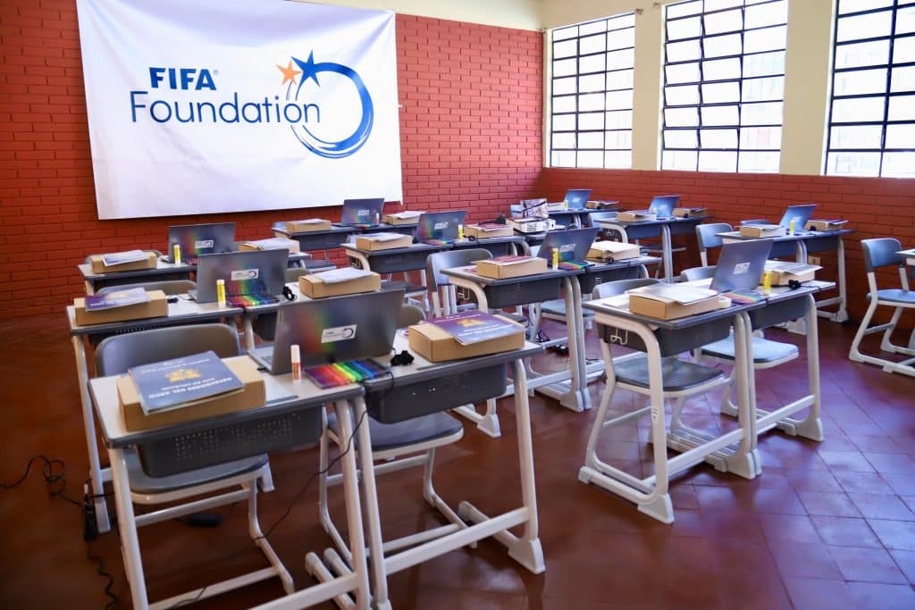 Kits tecnológicos entregados a la institución educativa para el programa.