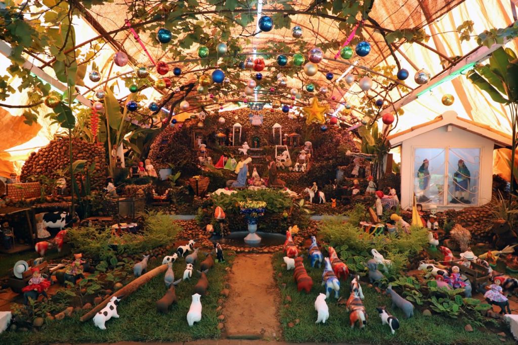 El pesebre de la familia Sabaté adquirió notoriedad internacional, y suele recibir visitantesdesde ciudades como Clorinda, Formosa y Foz de Iguazú.