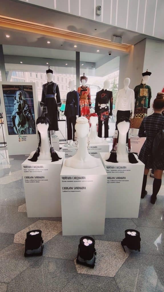 Propuesta de moda durante la Semana de la Moda de Moscú.