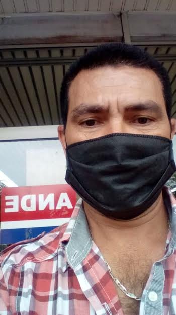 (GENTILEZA) Se fue a reclamar en la ANDE.