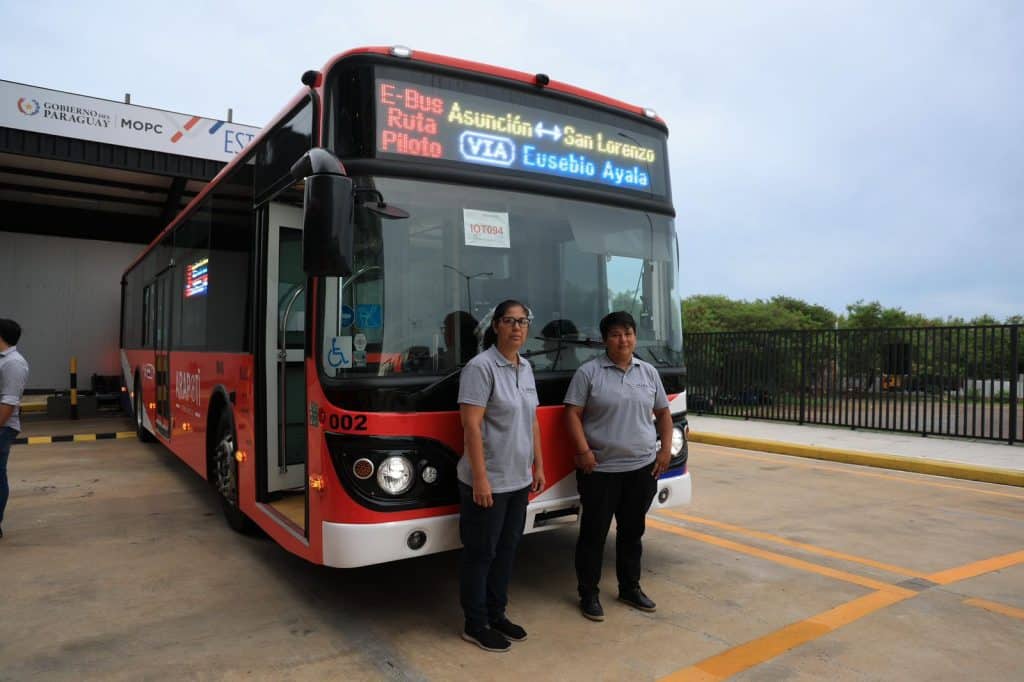 Las mujeres al volante reflejan un cambio en un sector históricamente dominado por hombres.