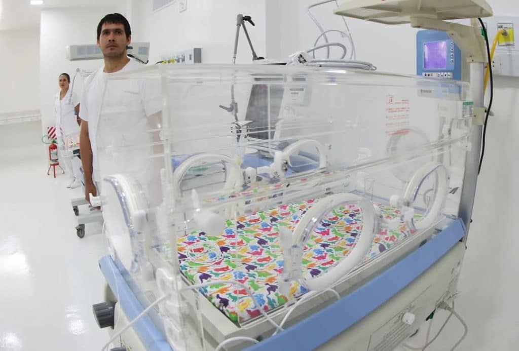 Sala inaugurada en el Hospital de Villarica, no estaba en funcionamiento.