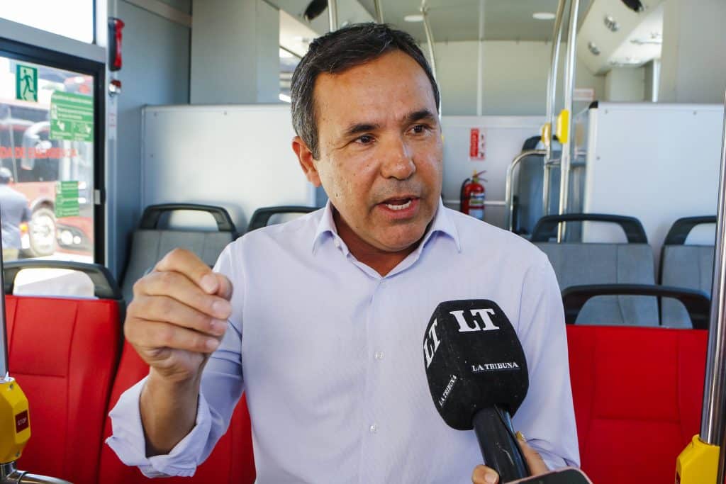 El viceministro de Transporte considera quela movilidad eléctrica es la prueba de quela reforma del transporte hará los cambiosprometidos.