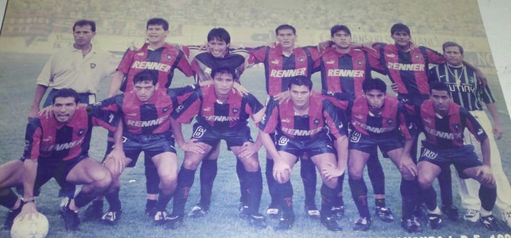 Equipo de Cerro Porteño que se consagró campeón del Clausura 1998.