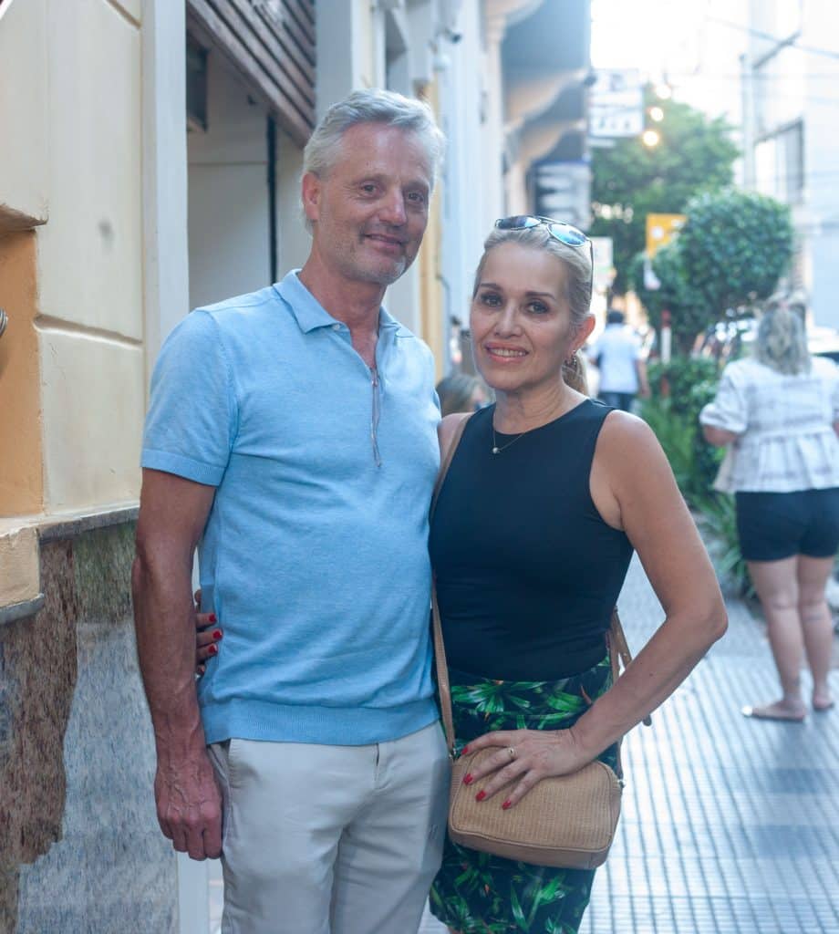 Royeolf Hartman y Graciela de Hartman.