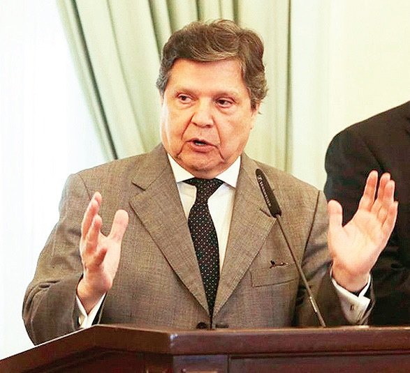 Euclides Acevedo.