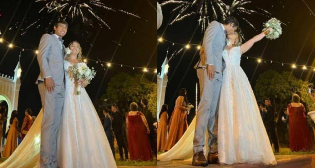 A la salida de la iglesia de Aregua, después de casarse. Celebraron con fuegos de artificios. @lisapersonalizados