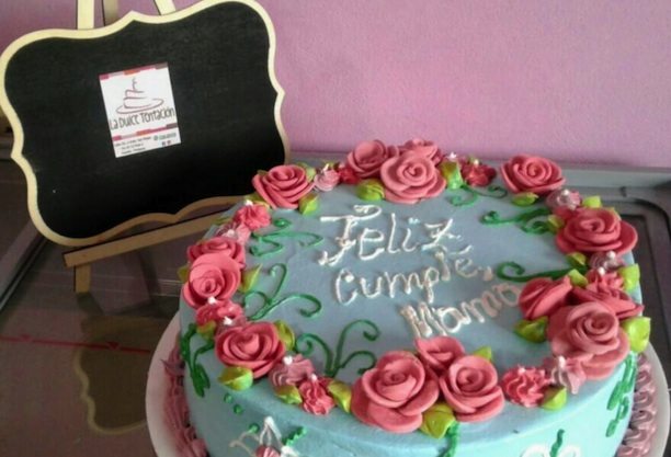 ESPECIAL. Las tortas tienen más salida en fechas significativas como el Día de la Madre.
