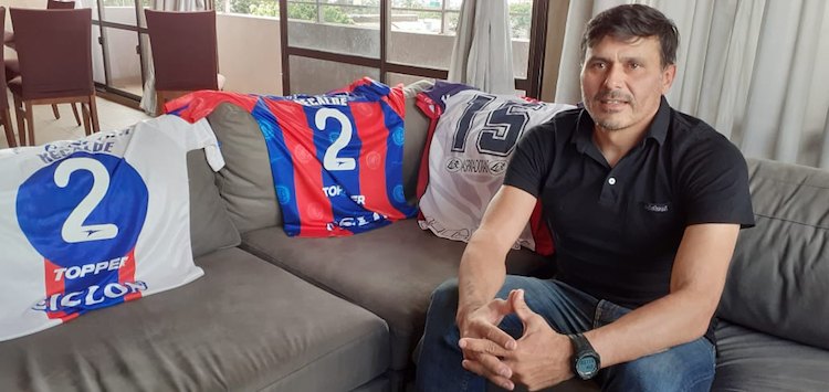 “Pechito” en la tranquilidad de su hogar en Posadas-Argentina.
