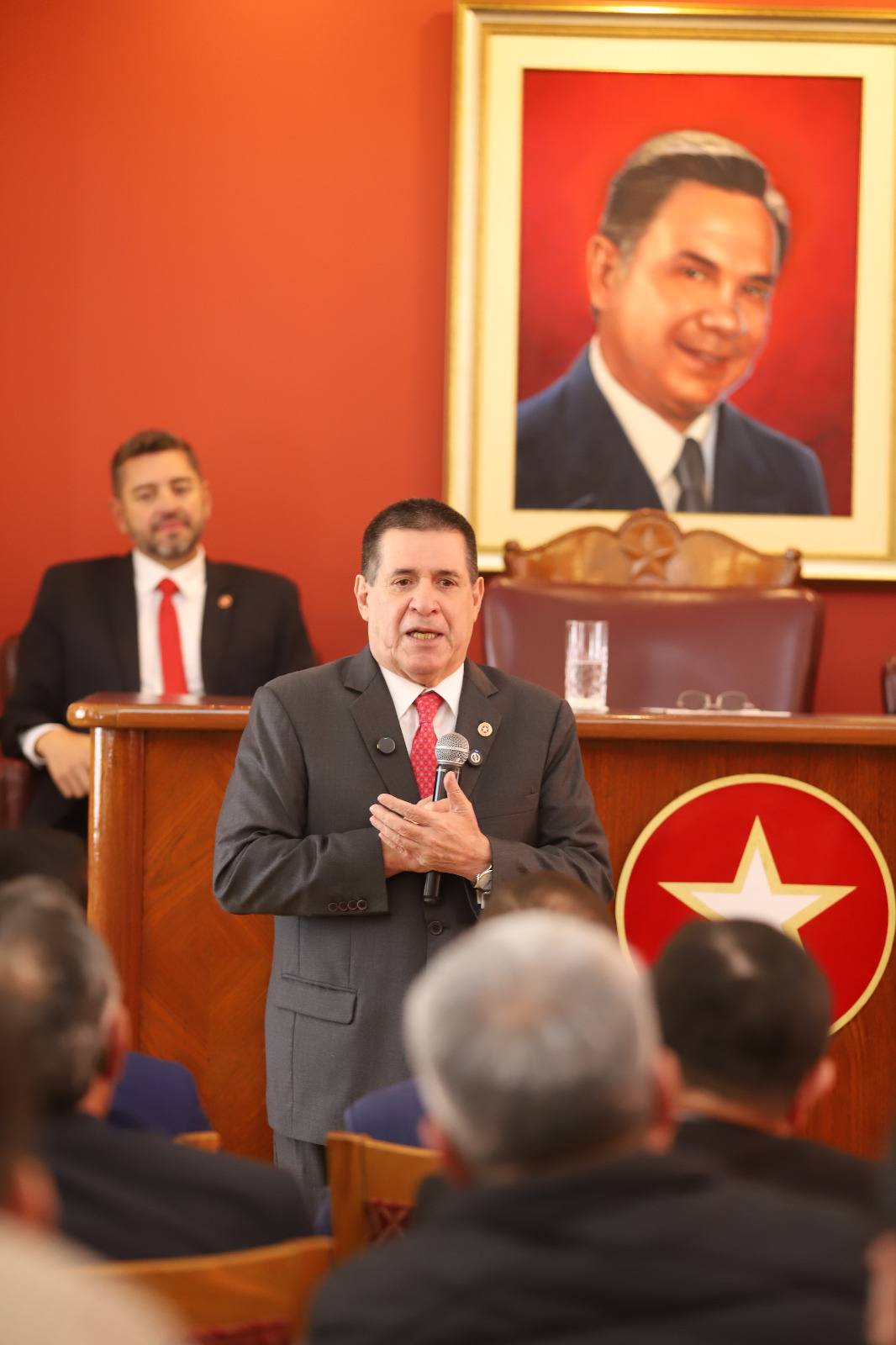 Horacio Cartes acudió al sanatorio para un chequeo de rutina. Foto: Gentileza