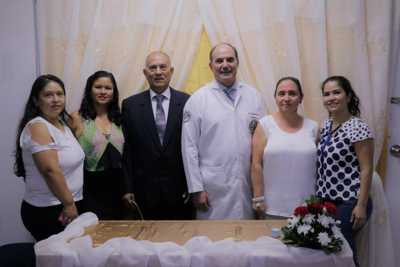 El acto contó con la presencia de autoridades, compañeros de trabajos e invitados especiales. (Foto: Facultad de Ciencias Médicas UNA)