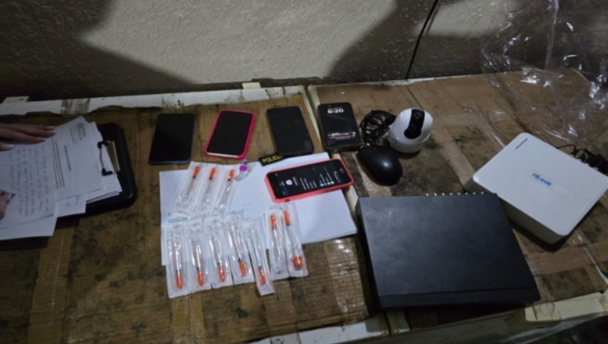Evidencias incautadas. Foto: Policía