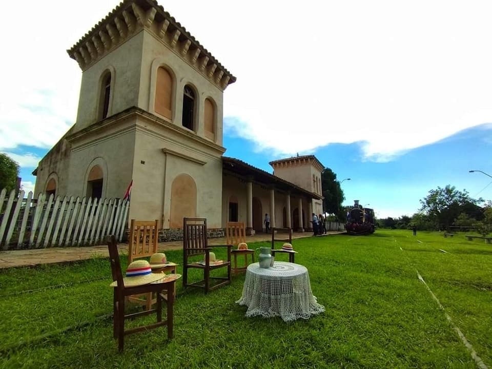 Estación del Tren en Pirayú.